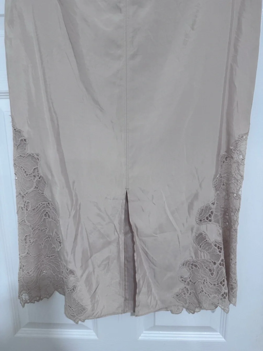 H&M Skirt with Lace details - Picture 8 of 16